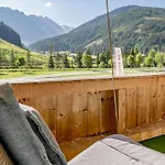 Otel Der Grubacher 4*