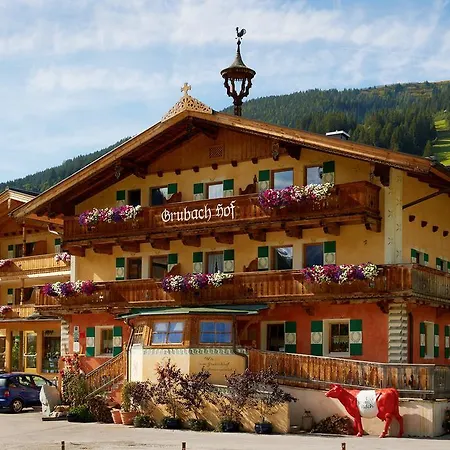 Отель Der Grubacher 4*